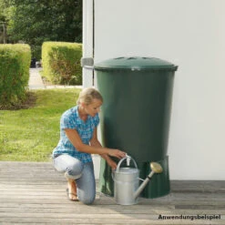 Regentonne Rund Mit 310 Liter Fassungsvermögen In Grün, Inklusive Deckel Und Auslaufhahn -Gartengeräte 9k5pMuViFGzyY81 1280x1280